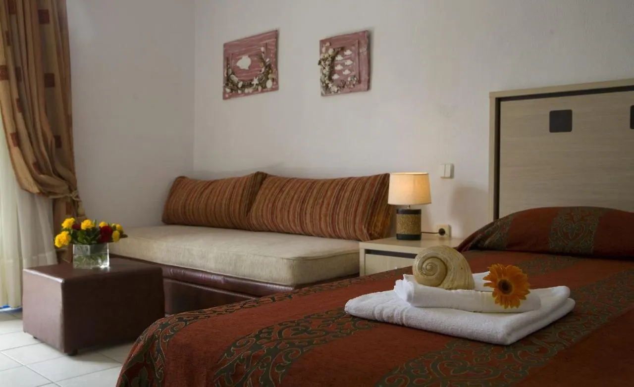 Hotel Porto Koufo 3*,